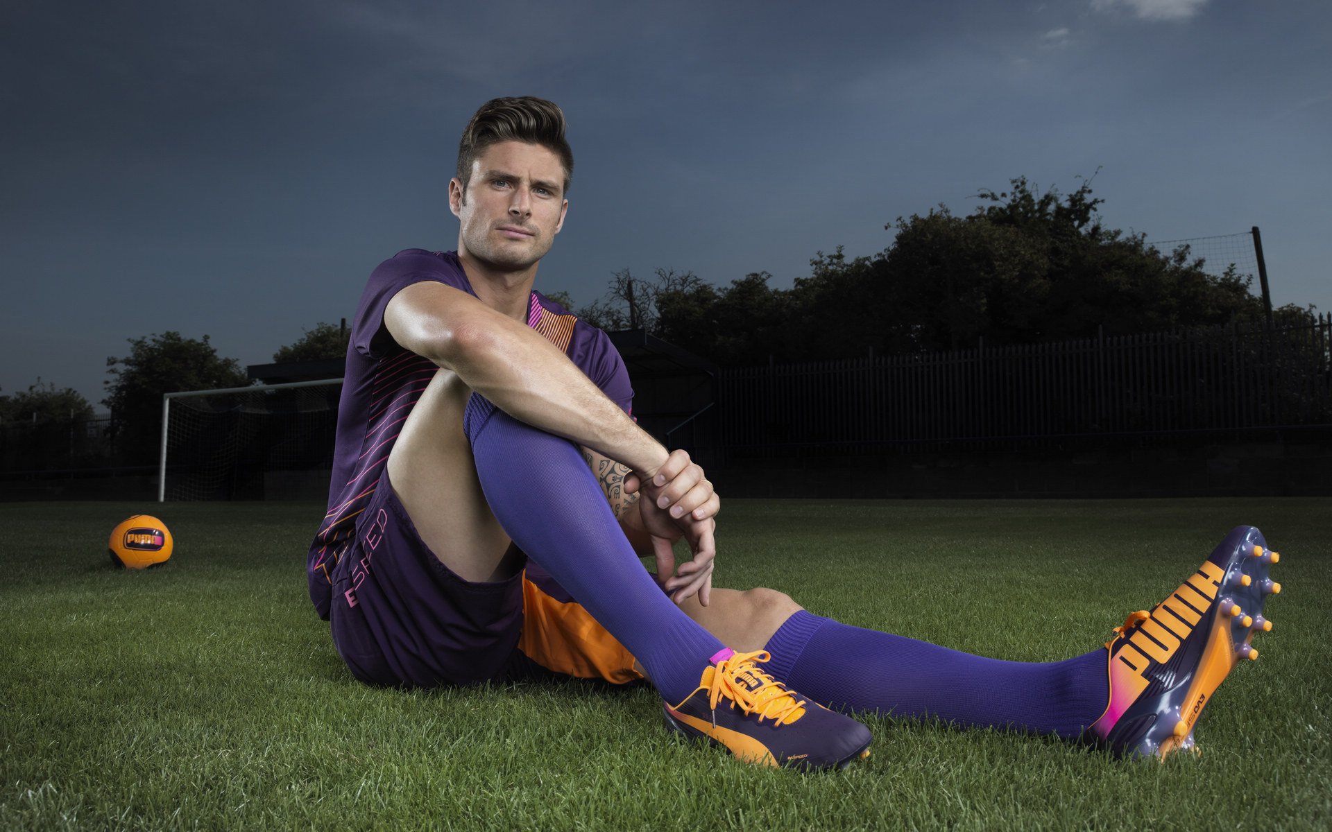 双线焦点，比利亚雷亚尔欧战显威，赖斯德甲争冠战定乾坤